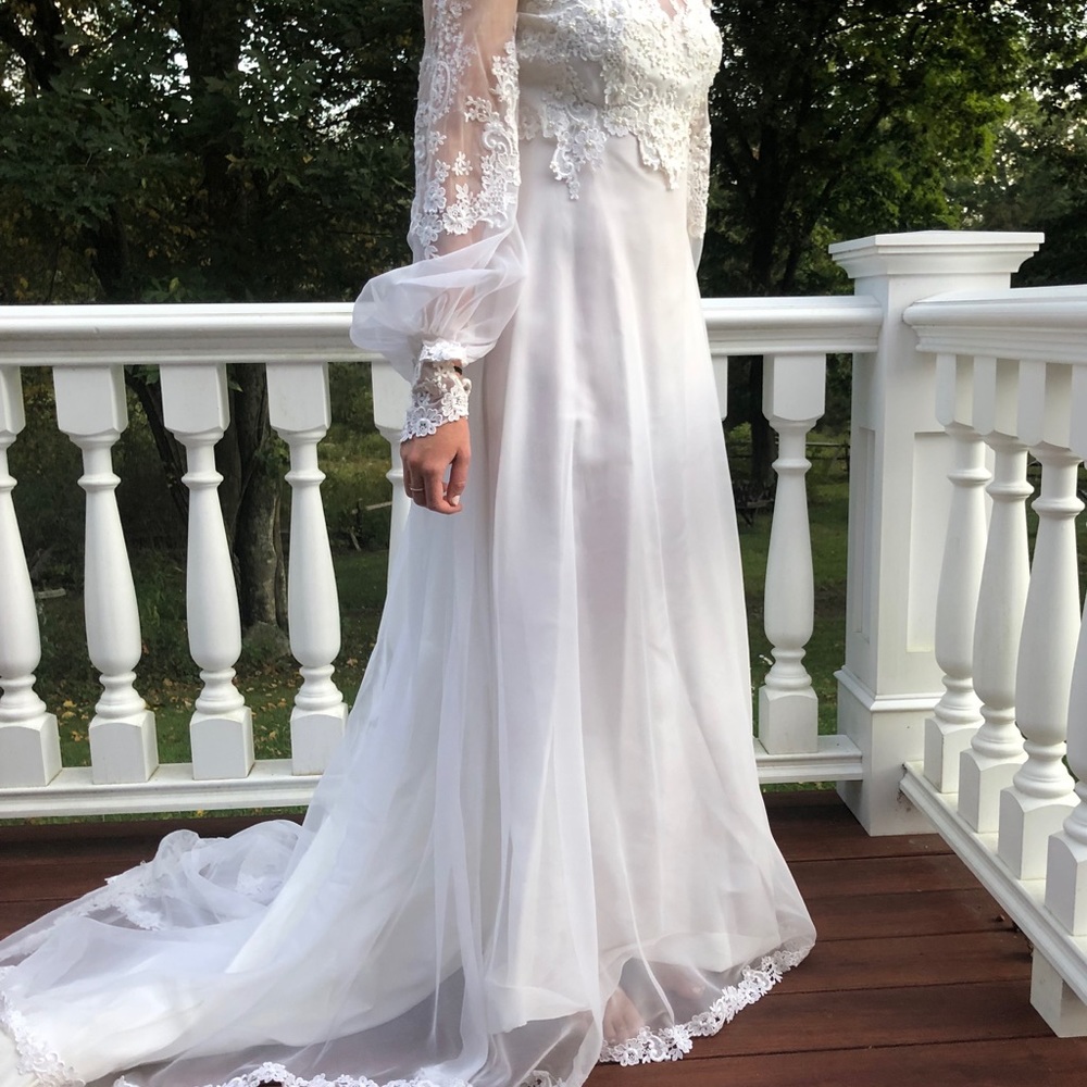 Vintage White Wedding Grown; Never Worn or Altered